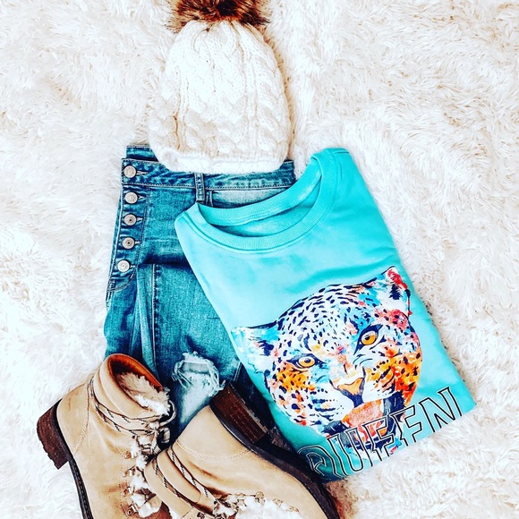 Queen Graphic Sweatshirt - Picture 3 of 12